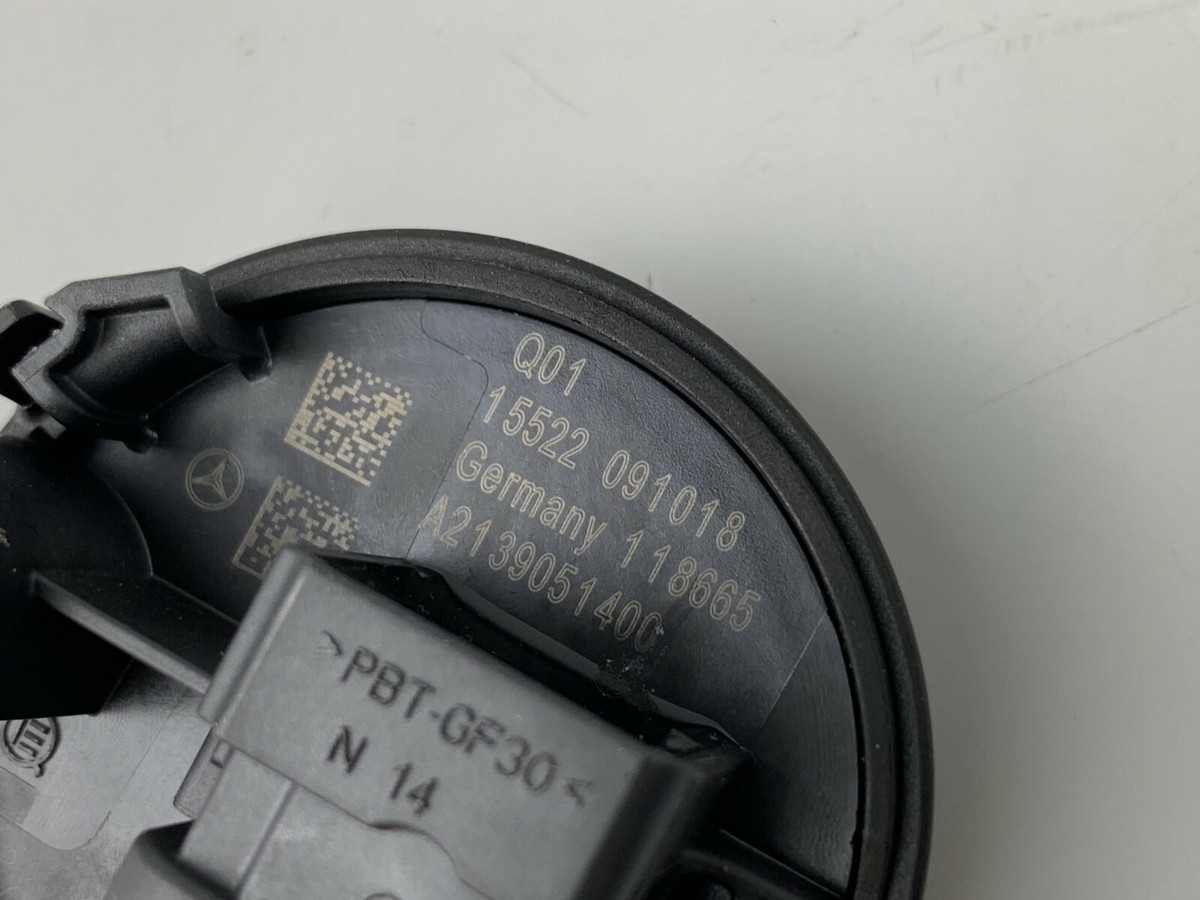 Mercedes Benz E Class W213 W238 Crash Impact Sensor Safety Unit 