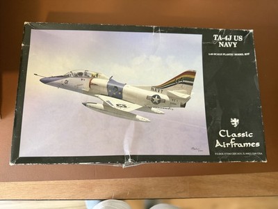 Classic Airframes HAWKER SEA HAWK-MK 101. 8144