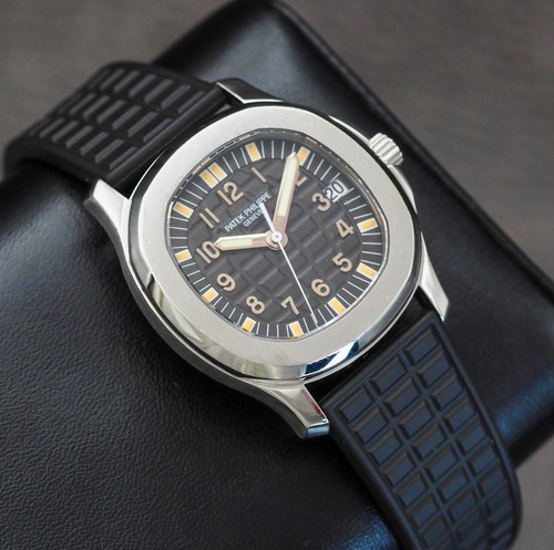 Patek Philippe Aquanaut 5066A-001 Full Set