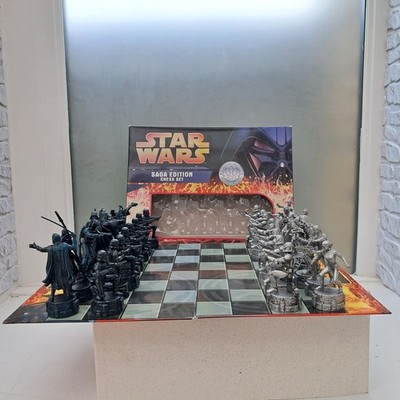 Star Wars Schachspiel komplett 32 Teile - Saga Edition 2005 Star Wars Figuren