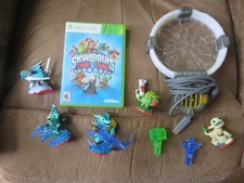 Skylanders Trap Team Set w Portal, Disc, and 5 Characters, 2 Traps.