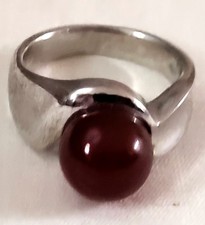VINTAGE STERLING SILVER RING WITH 10MM ROUND RED CORAL GEMSTONE SIZE 5.75