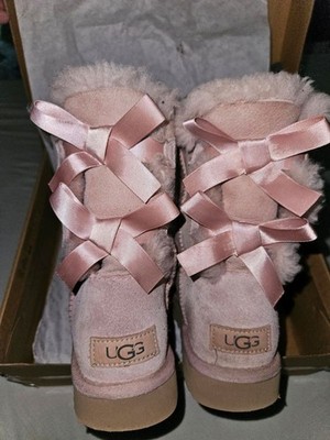 Uggs W Bailey Bow 2 Women Frauen Winterstiefel Neuwertig Gr. 37