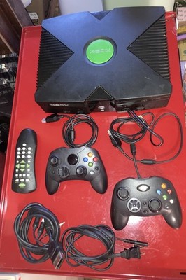 Working Microsoft Xbox Original Home Console w/ Controller & Cables