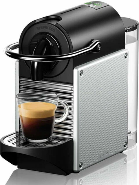 Macchine da caffè espresso a cialde e capsule in argento