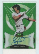 YORDYS VALDES 2019 Leaf Valiant Green Prismatic Auto Autograph #BA-YV1 #D /75