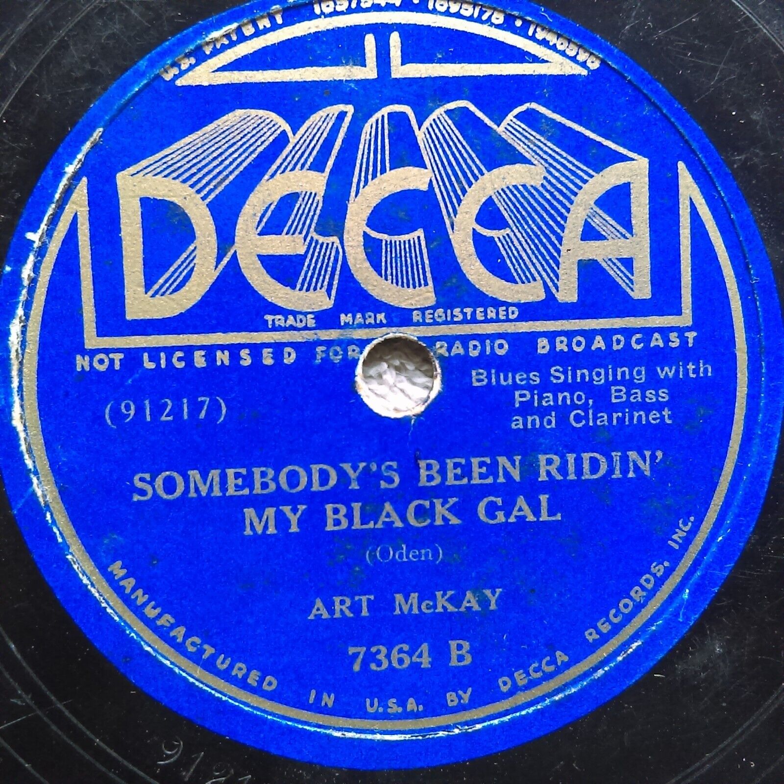 78 rpm Decca 7364, Art McKay, Squeeze My Lemon, My Black Gal, blues V