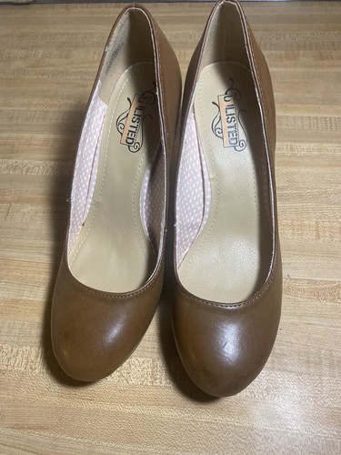 Kenneth Cole Unlisted Heels Size 8 USA 