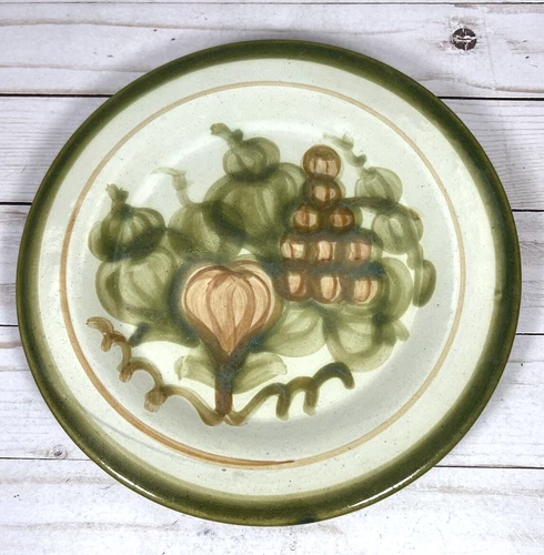 Louisville Stoneware HARVEST PEAR Dinner Plate Pottery Kentucky Vintage 9"