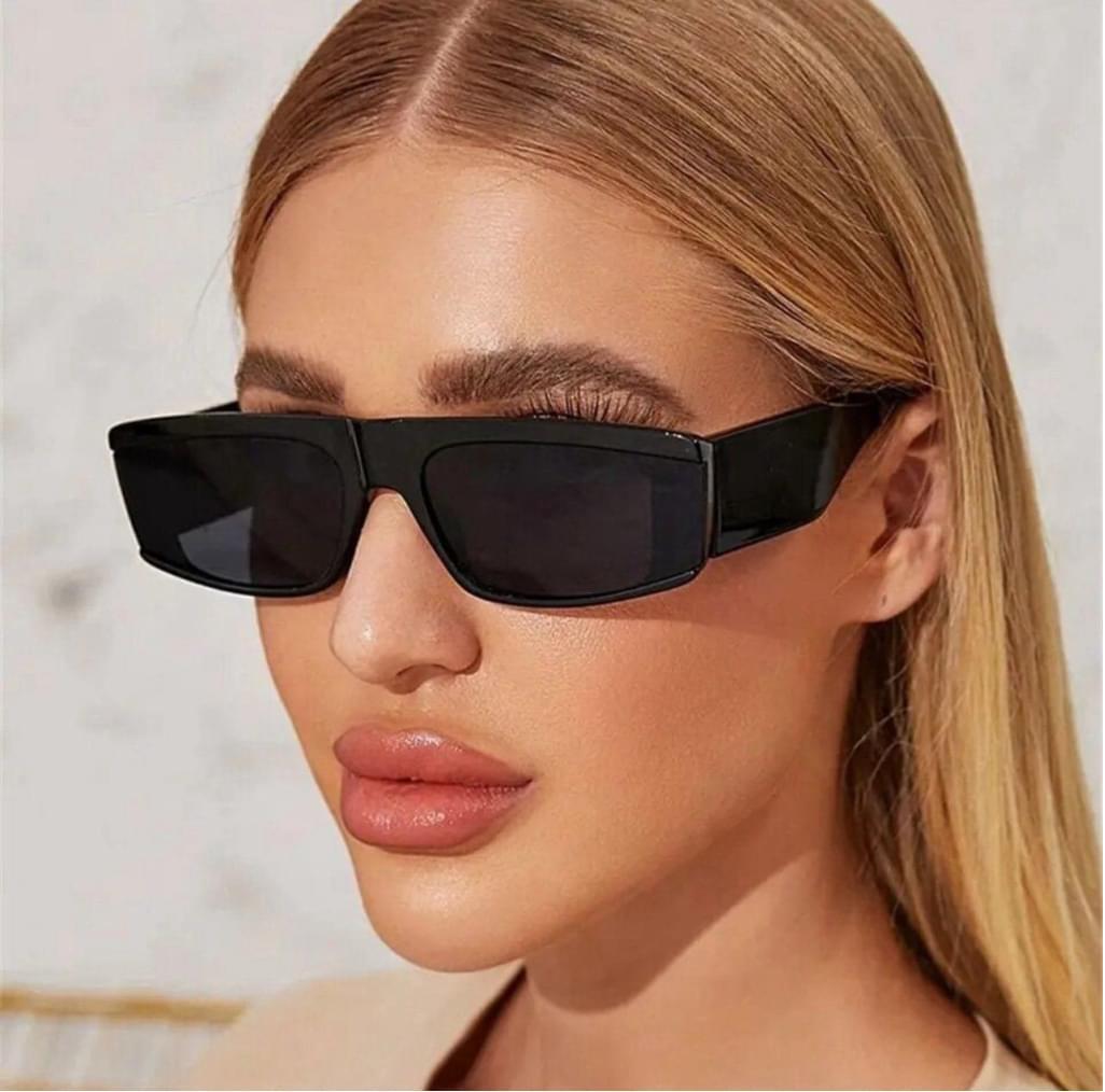 2024 Retro Rectangle Sunglasses Men Women display picture 1