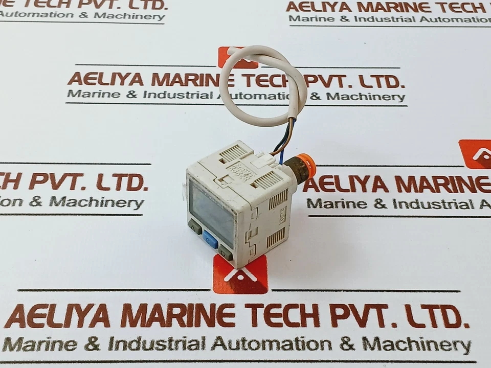 SMC ISE30A-N7H-P Digital Pressure Sensor - Image 3 of 4