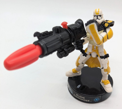 EXCELLENT YELLOW Star Wars Attacktix Clone Commander SW2/08 Hasbro '05 FAST SHIP
