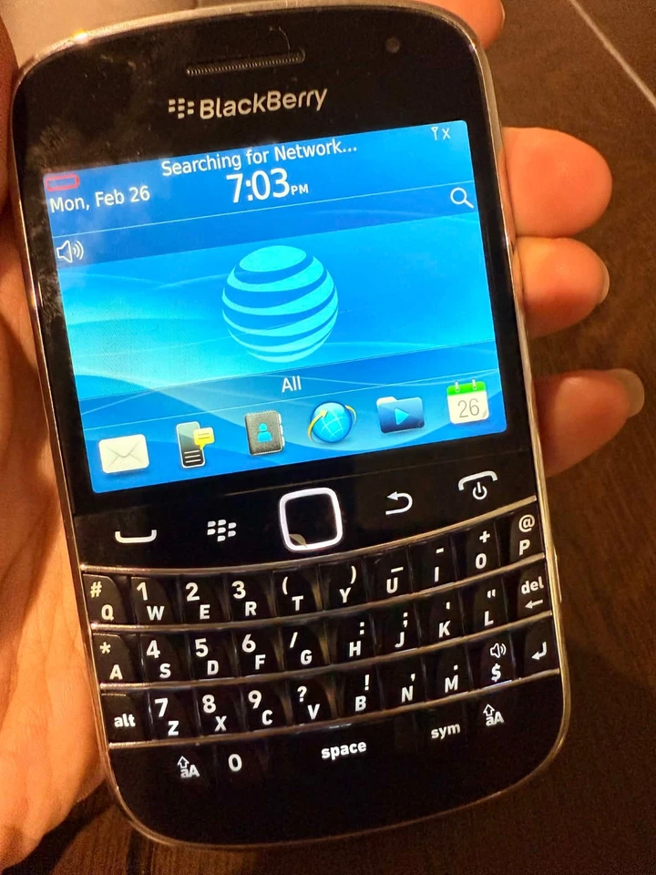 BlackBerry Bold 9900 - 8GB - Black Smartphone - tested and working - image 2 of 4