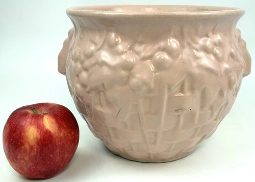 Large🚨 1930s Vintage McCoy Art Pottery Pink Leaf Berry Basketweave Jardiniere