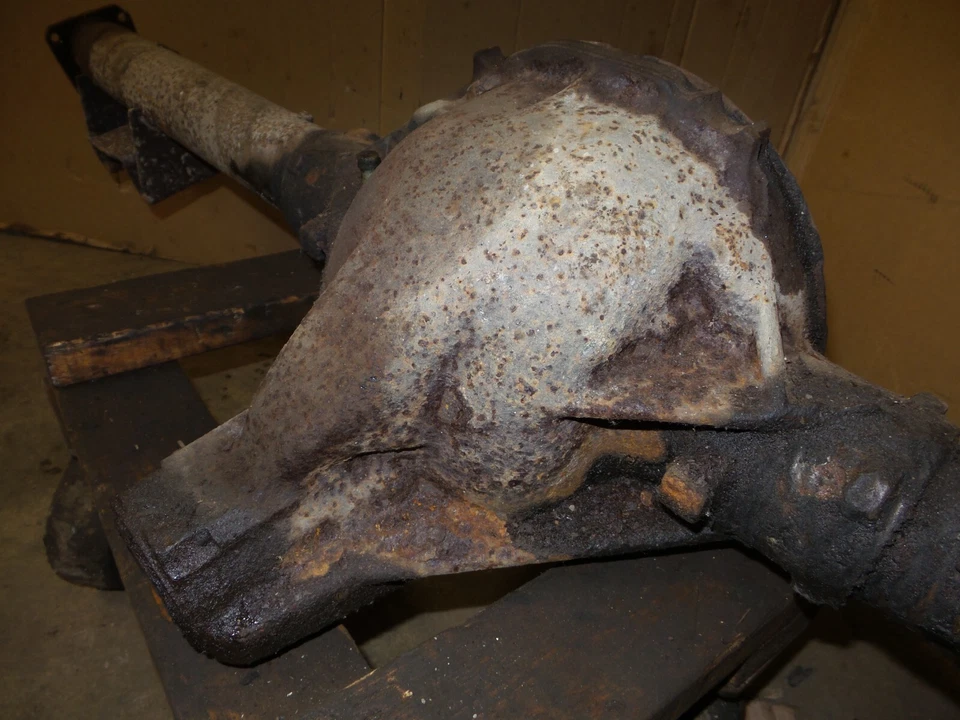 Conjunto de carcasa de tubo de eje trasero Camaro Firebird 70-81 10 pernos original GM Foto 2 de 4