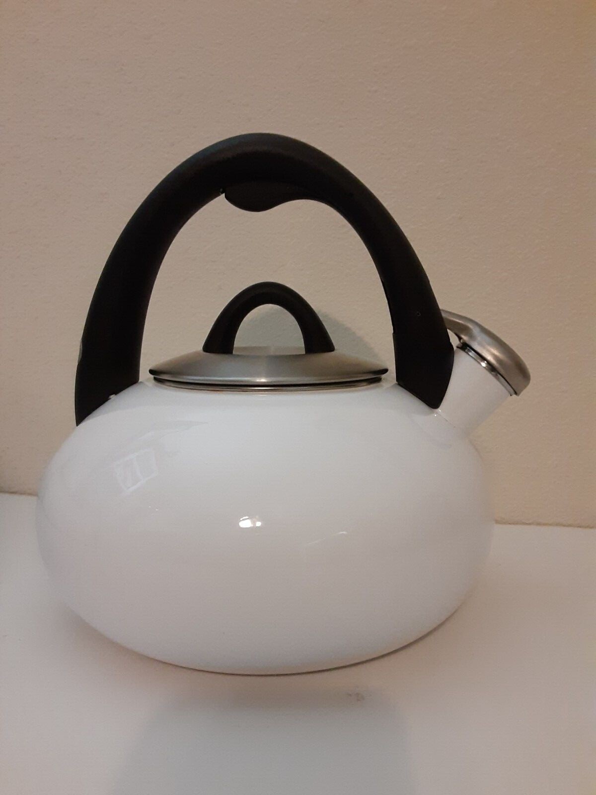 White 4402 Calphalon Stainless Steel 2Quart 1.9L Whistling Tea Kettle