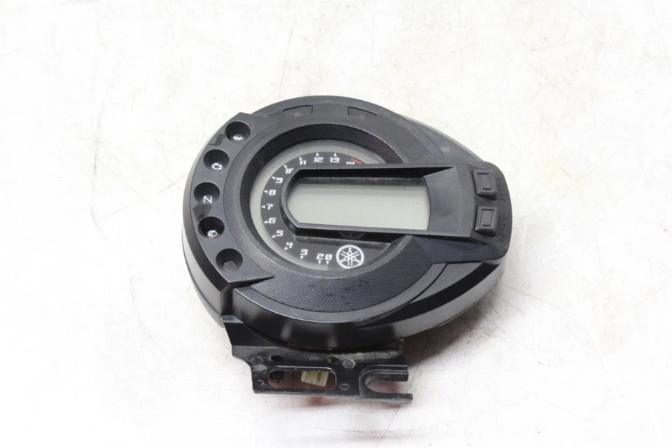 04-06 YAMAHA FZ6 OEM SPEEDO TACH GAUGES DISPLAY CLUSTER SPEEDOMETER TACHOMETER - Image 2 of 4