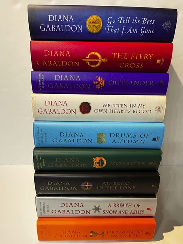 A Diana Gabaldon Complete Hardcover Outlander Series Nine Book Set Books 1-9 New - Imagen 4 de 4