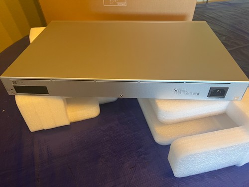 Ubiquiti UniFi USW-PRO-48 48-Port Gigabit Switch (USW-PRO-48) - Picture 6 of 6