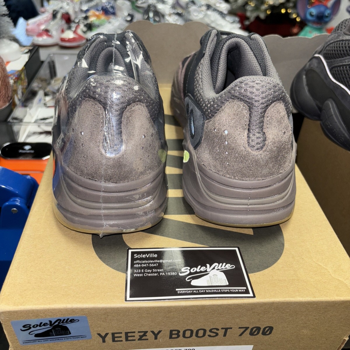 Size 11 - adidas Yeezy Boost 700 V1 Mauve 192610902789| eBay