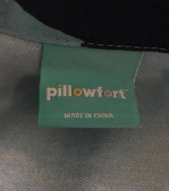 Cortina de ducha social Pillowfort Shark USADA Foto 3 de 4