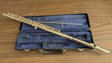 Artley USA 18-0 Flute Silver Plated Student Instrument w/ Case  Cleaning Rod