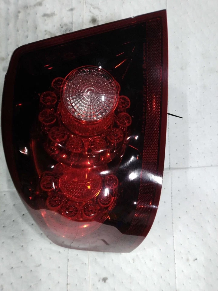 Conjunto de luz trasera izquierda usado se adapta a: Dodge Avenger 2013 grado A izquierdo Foto 2 de 4