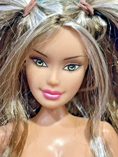 Mattel Tokyo Pop Like Fashion Doll Happy D Doll w Highlights & Jointed Body  ⭐️