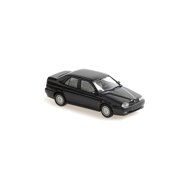Miniature Alfa Romeo 155 1992 Minichamps noire 1/43 moulée sous pression