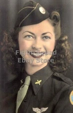 WW2 Picture Photo beautiful woman in military uniform 5891
