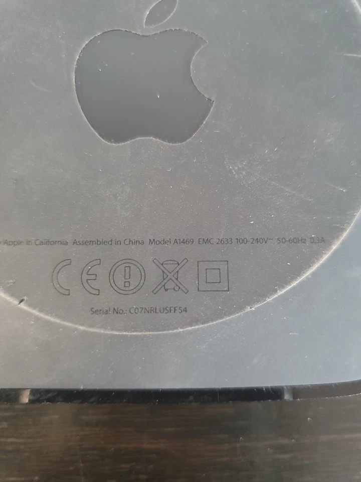 Apple TV 3rd Generation 1080p Media Streamer Box With Remote Control A1469 - Image 2 of 3