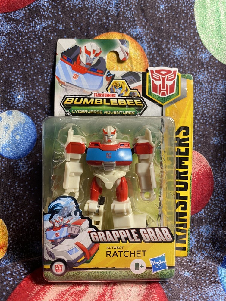 Hasbro Transformers: Bumblebee Cyberverse Adventures Ratchet Action Figure