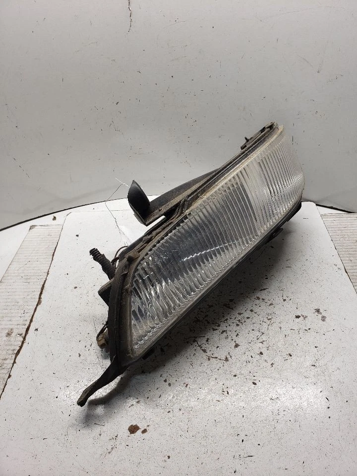 Luz antiniebla/estacionamiento esquina derecha pasajero se adapta 06-11 DTS 1394398 Foto 3 de 4