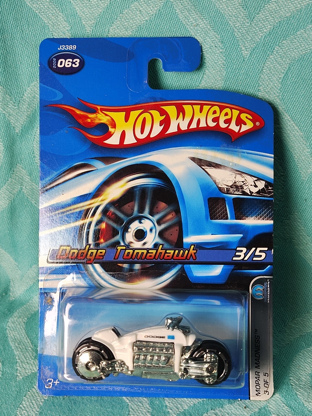 2005 Hot Wheels Dodge Tomahawk #63 White Mopar Madness Series #3 of 5 New