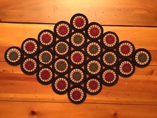 PRIM WOOL FELT PENNY RUG TABLE RUNNER CANDLE MAT GREAT WINTER CHRISTMAS COLORS
