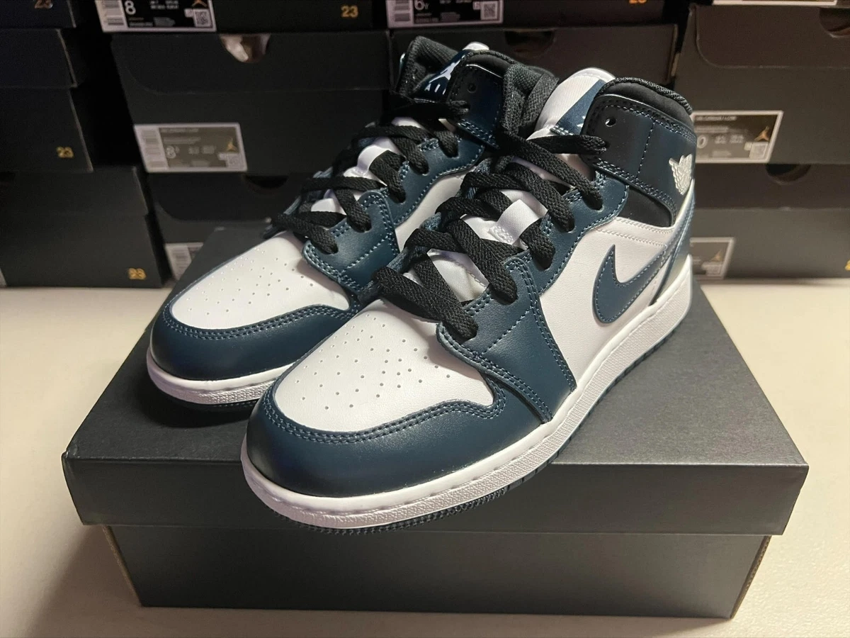 Nike Jordan 1 Mid Armory Navy Obsidian White 554725 411 GS Size
