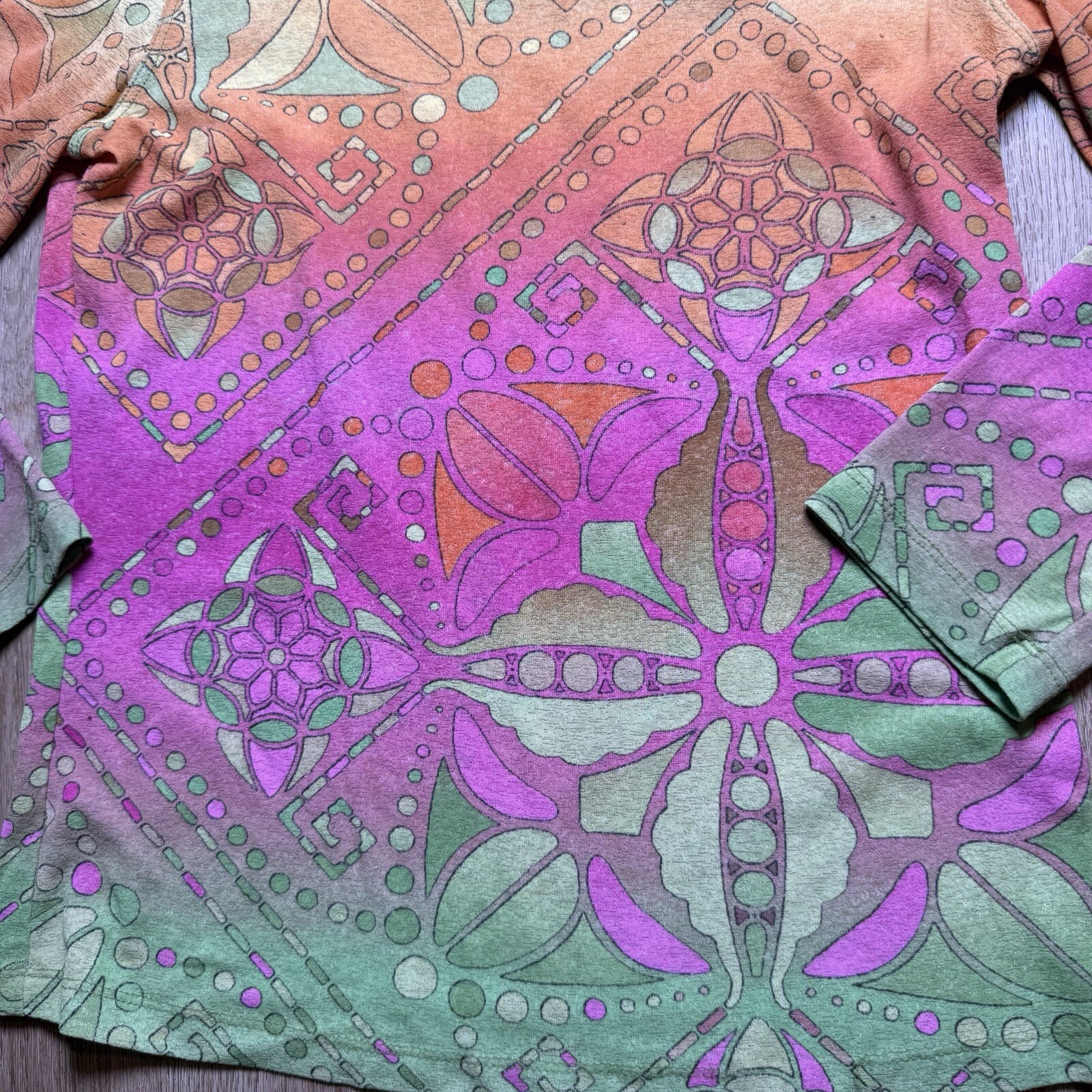 i.e. Relaxed Asymmetrical Retro Pattern Size S Or… - image 4