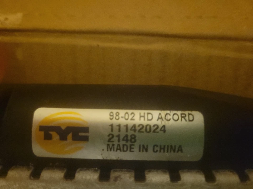 2147 Radiador para Honda Accord 1998-2002 3,0 L V6 1999 2000 2001 Acura TL 3,2 L Foto 4 de 4