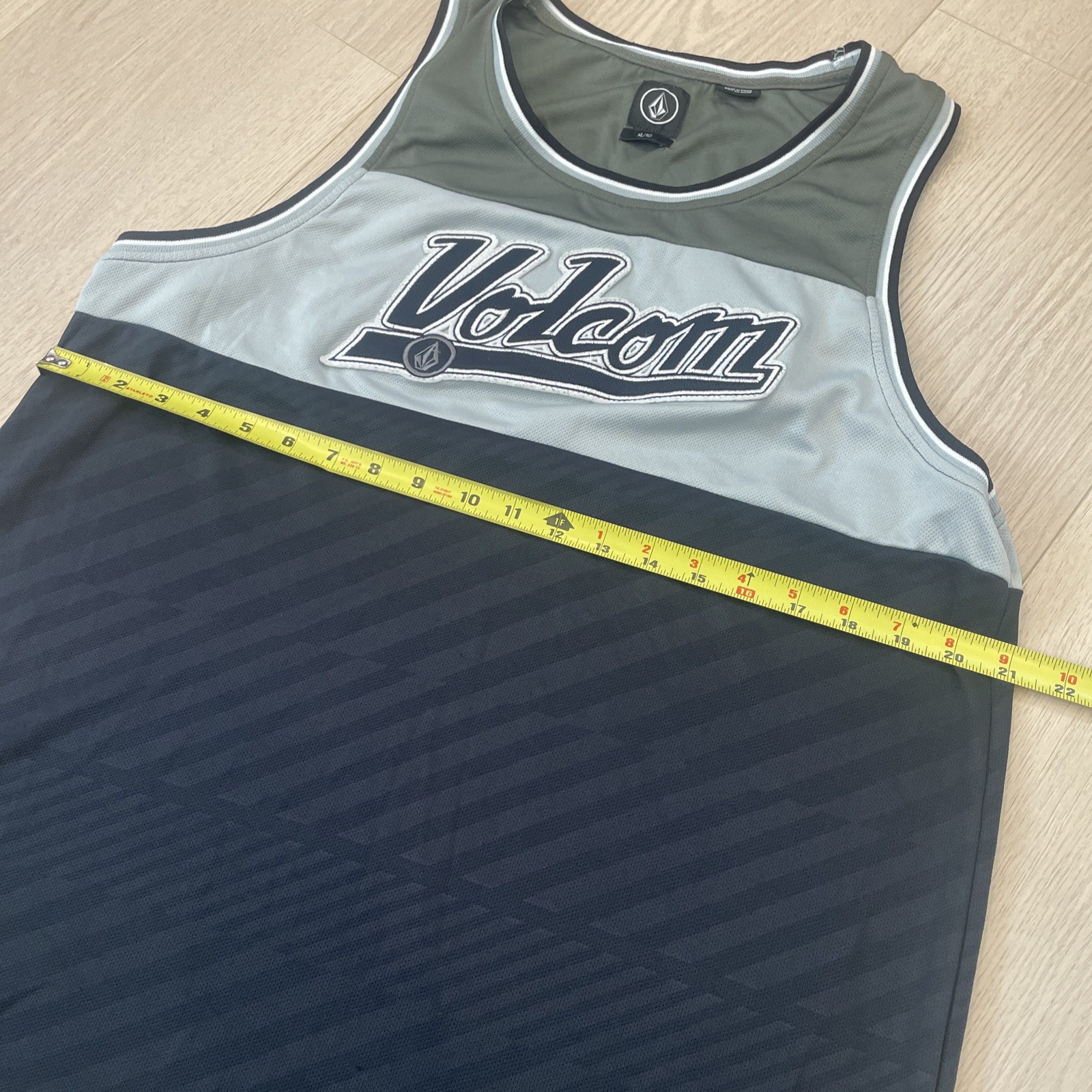 Volcom Mesh Tank Top cursive Stitched Patch acros… - image 4