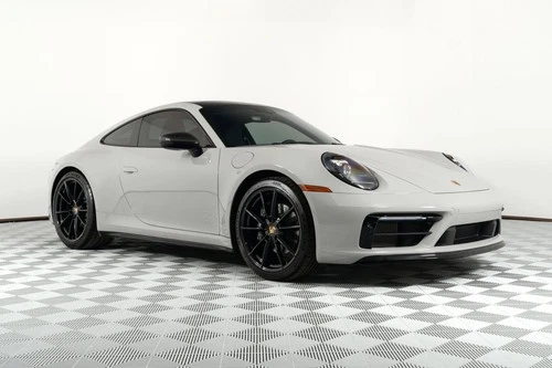 2024 Porsche 911 Carrera Coupe Image 1 of 2