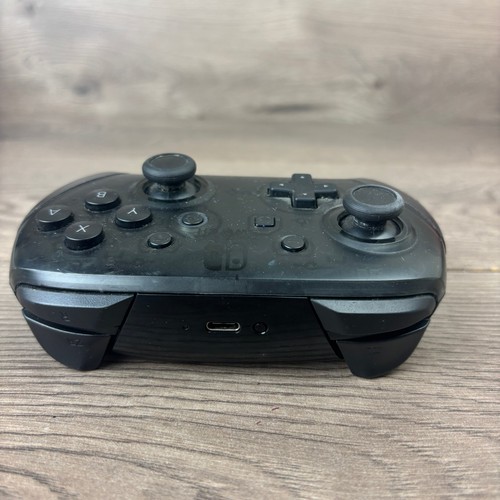 Genuine Official Nintendo Switch Wireless Pro Controller HAC-013 Black - Picture 4 of 11