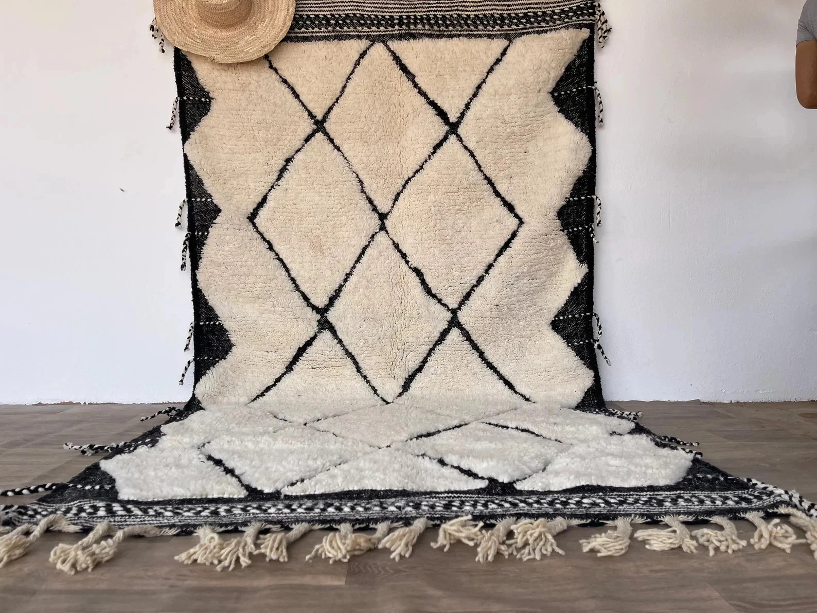 Handmade Beni Ourain Rug – Black and White Berber Wool Rug for home decor 9x15