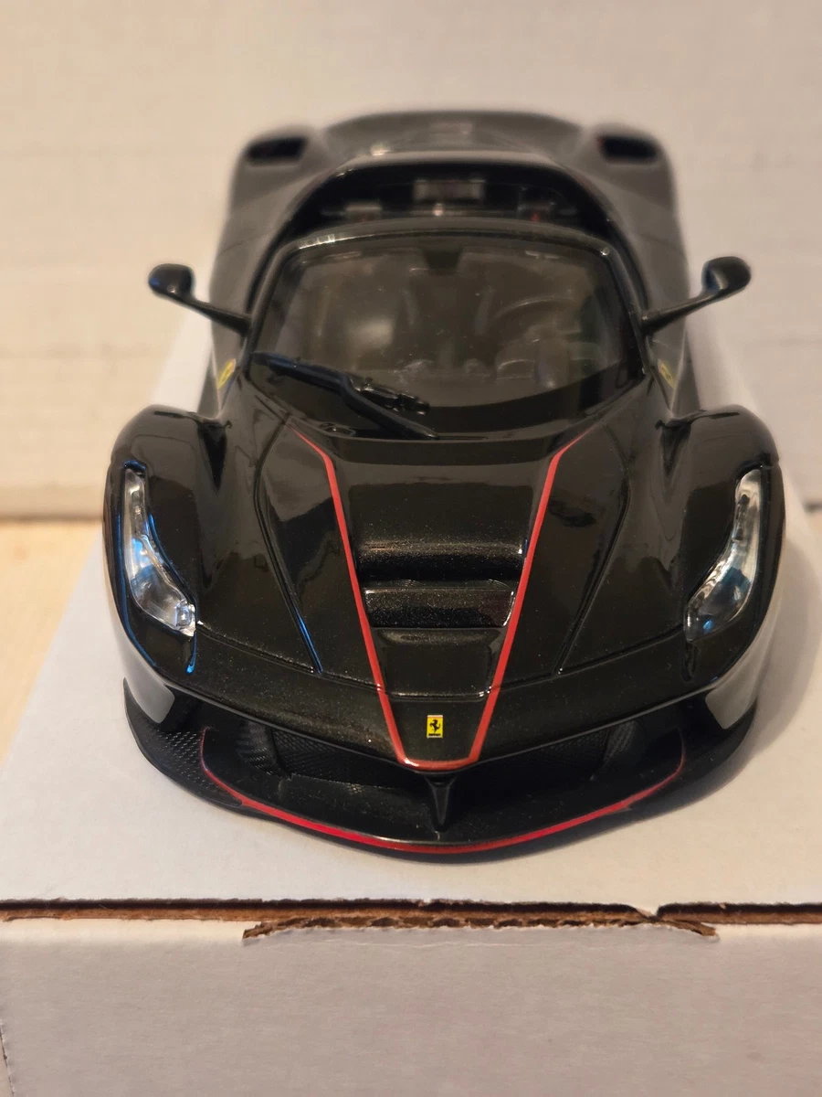 2017 LAFERRARI APERTA 70TH ANNIVERSARY BLACK 1:24 DIE-CAST MAISTO ASSEMBLY LINE