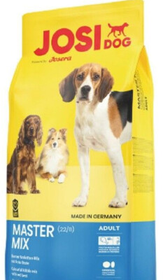 JosiDog MASTER MIX 15kg, vereint knusprige Maisflakes mit knackigen Fleischbrock