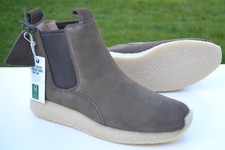 Image of Clarks Originals BNIB Chelsea Boot RADLETT Green Suede UK 7.5 / EU 41.5