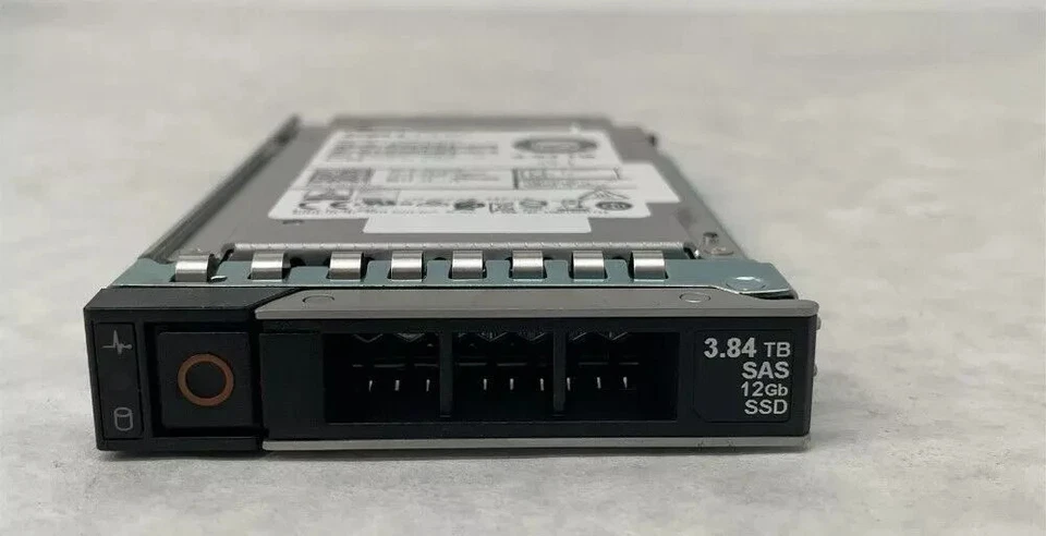 Disk DELL EMC 3,84TB SSD SAS 12G 2.5" SFF Model :MZ-ILT3T8A / PM1643