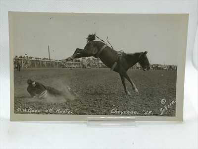 RPPC RODEO O. H. GOZE OFF RUSTY CHEYENNE '48 DEVERE PHOTO