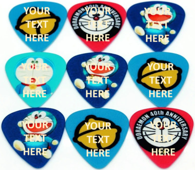 1 Stück Doraemon Gitarren-Plektrum Cartoon blaue Katze japanische Animation Gitarrenplektrum TEXT SENDEN
