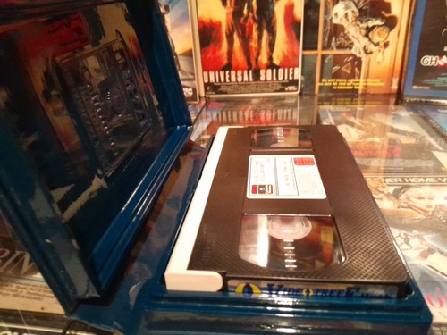 M.R.C.V DER KILLER ROBOT RCA BLAUE HÜLLE VHS Mega Rar Cyborg Killerrobot Endzeit - Bild 5 von 6