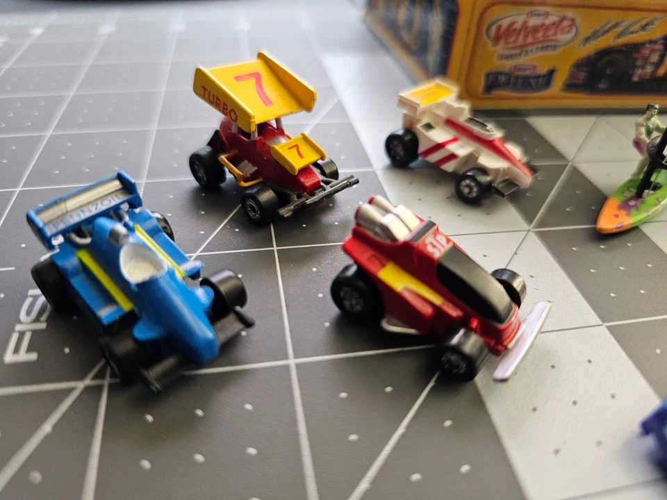 Vintage Micro Machines ⭐ Nascar Car #17 Tin ⭐ Classic Assorted Collection - Image 3 of 4